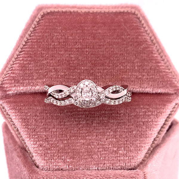 10K White Gold .40 Carat Total Weight Diamond with .25CT Center Diamond Bridal Engagement Ring Set