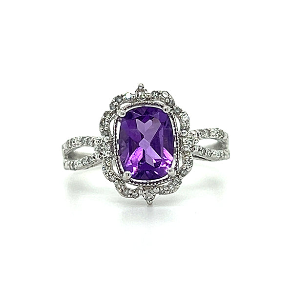 14K White Gold Oval Amethyst and 0.22 Carat Total Weight Diamond Ring