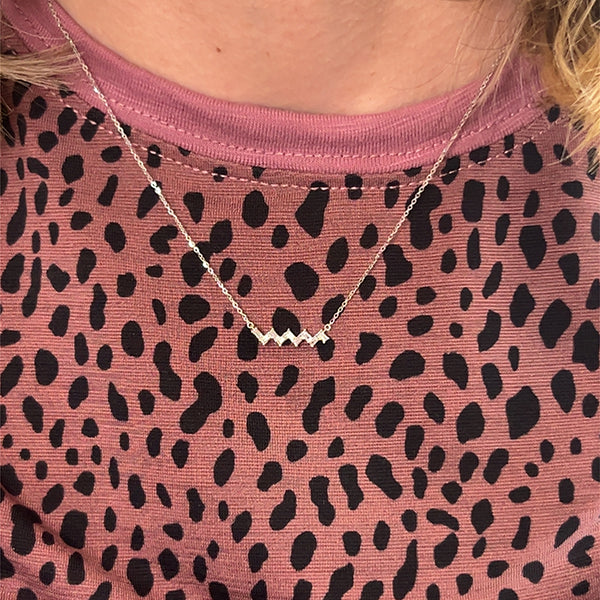 14K White Gold 1/5 Carat Total Weight Zigzag Baguette Diamond Necklace