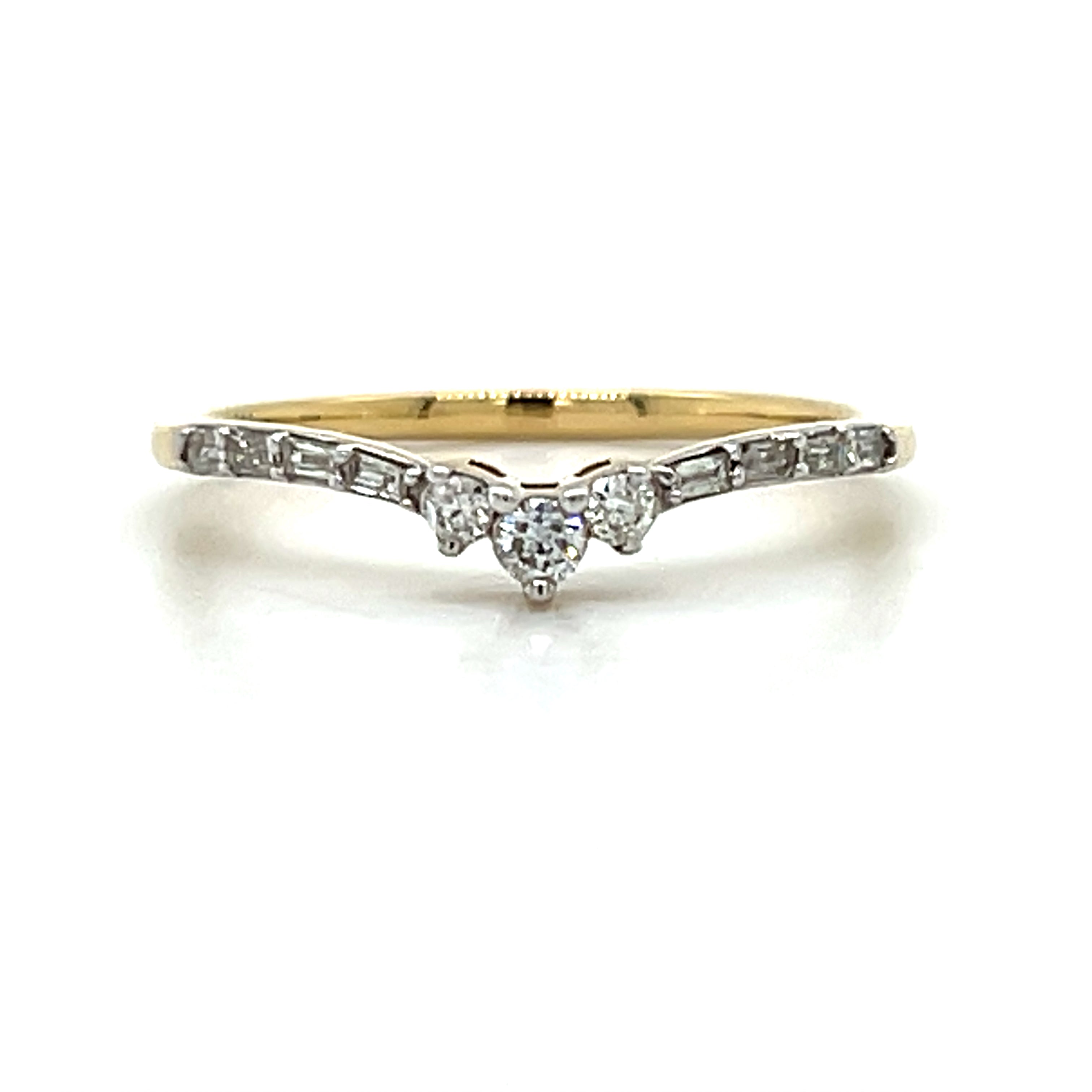 14K Yellow Gold 0.14 Diamond Chevron Contour Band