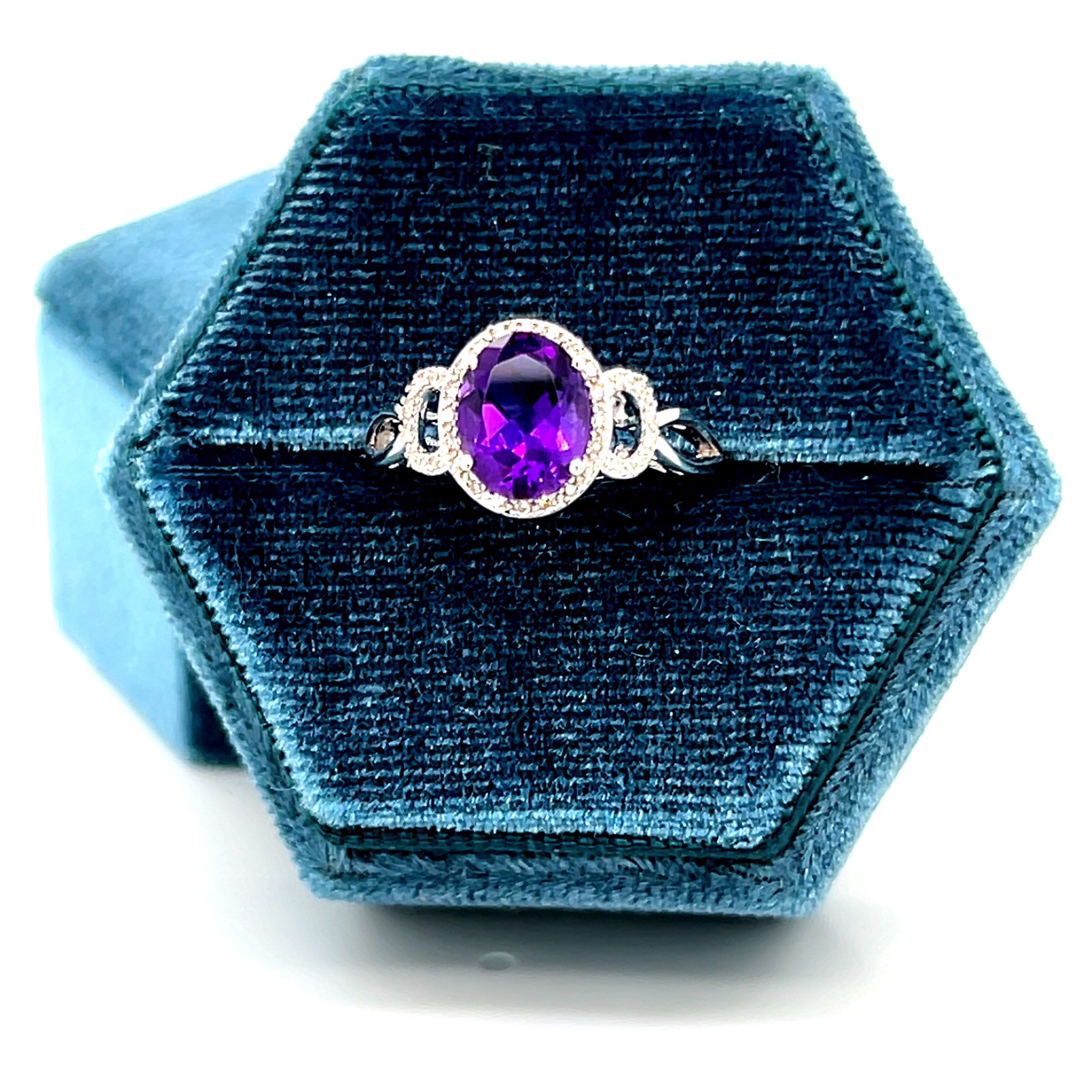 10K White Gold 9x7mm Oval Amethyst and 32 Diamond Ring