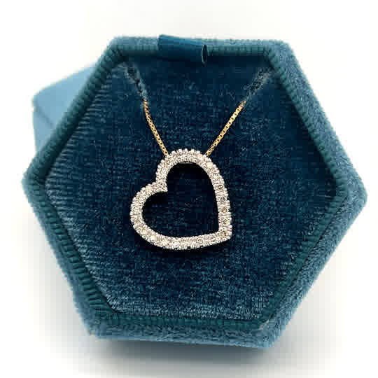"Edith" 14K Yellow Gold 0.25 Carat Total Weight Diamond Heart Pendant Estate WB3324