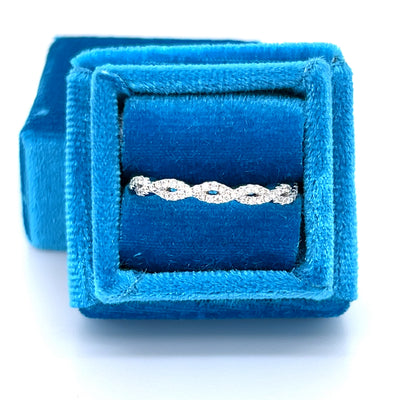 18K White Gold Round Brilliant Diamond Wedding Anniversary Stackable Band Ring