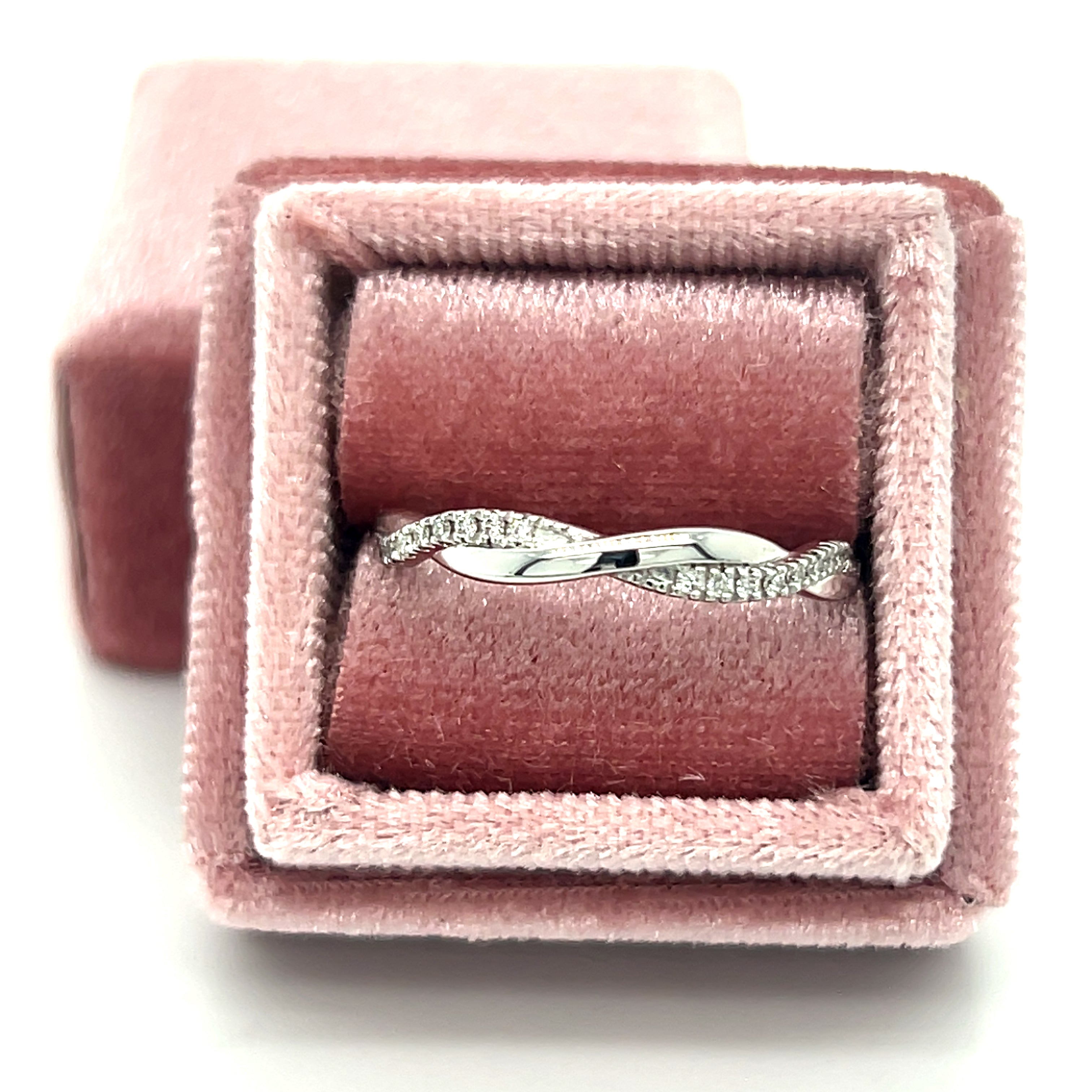 14K White Gold 0.10 Carat Total Weight (20) Round Diamond Twisted Wedding Anniversary Stackable Band Ring.