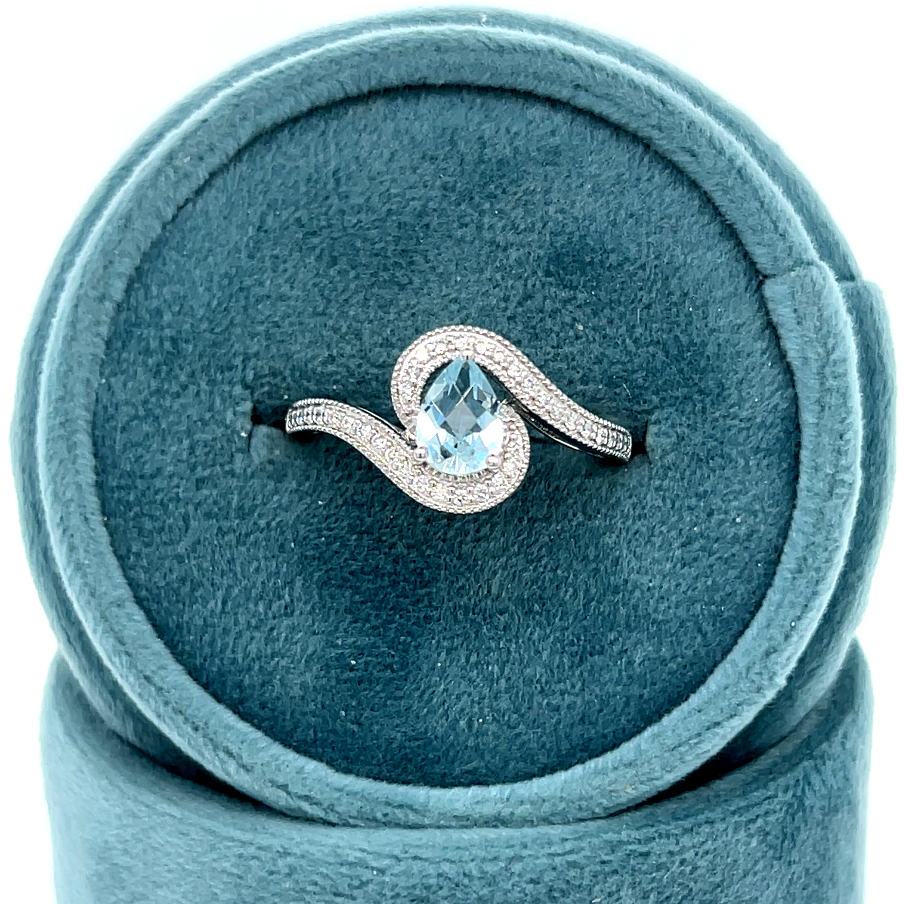 14K White Gold 0.57CT 5X7 Pear Aquamarine and 0.142 Carat Total Weight (36) Round Diamond Ring