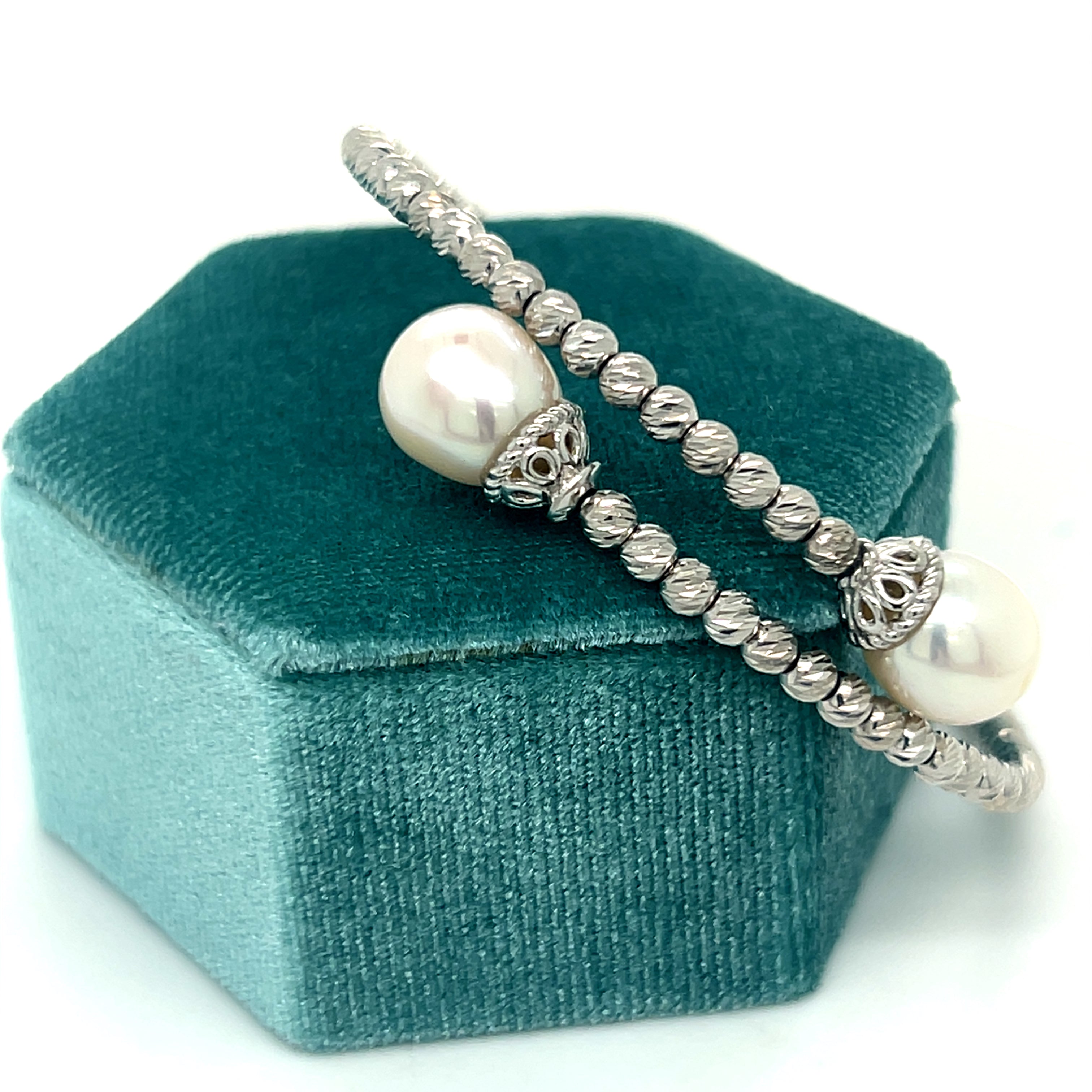 Sterling Silver Rhodium Plated Brilliance Bead and 8-9mm Freshwater Pearl Bracelet 7.5"