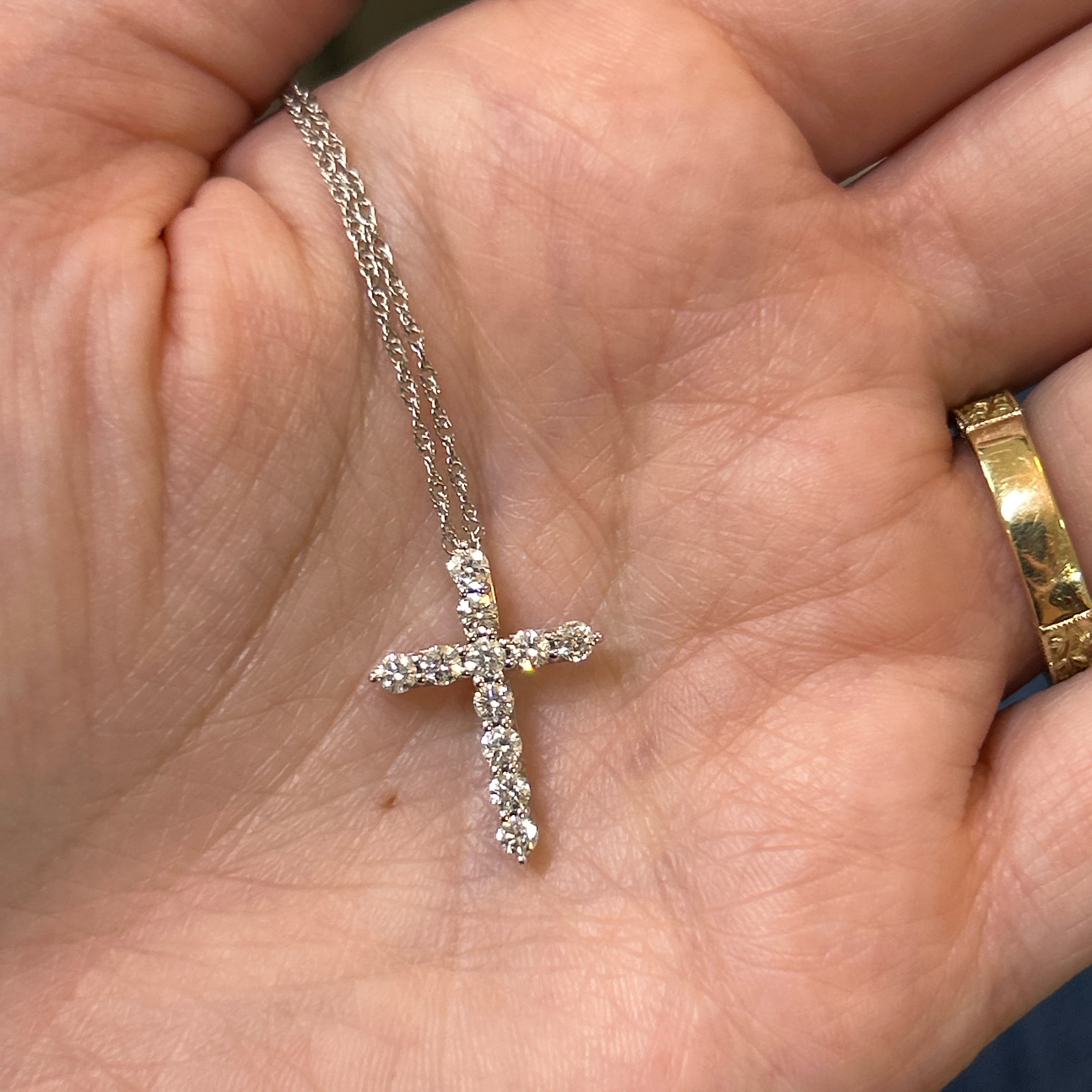 14K White Gold 0.64 Carat Total Weight Diamond Cross Pendant