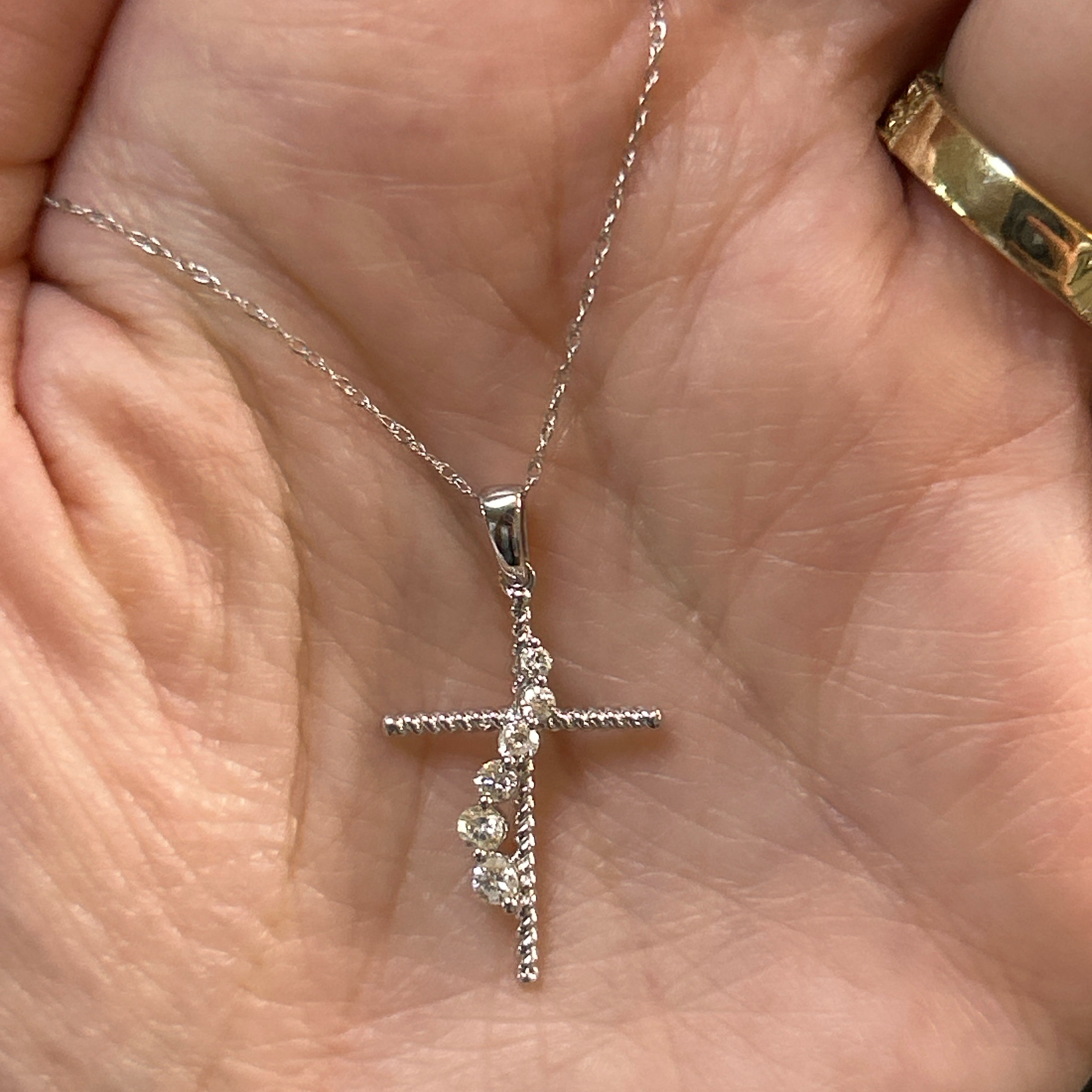 10K White Gold 1/5 Carat Total Weight Diamond Cross Necklace