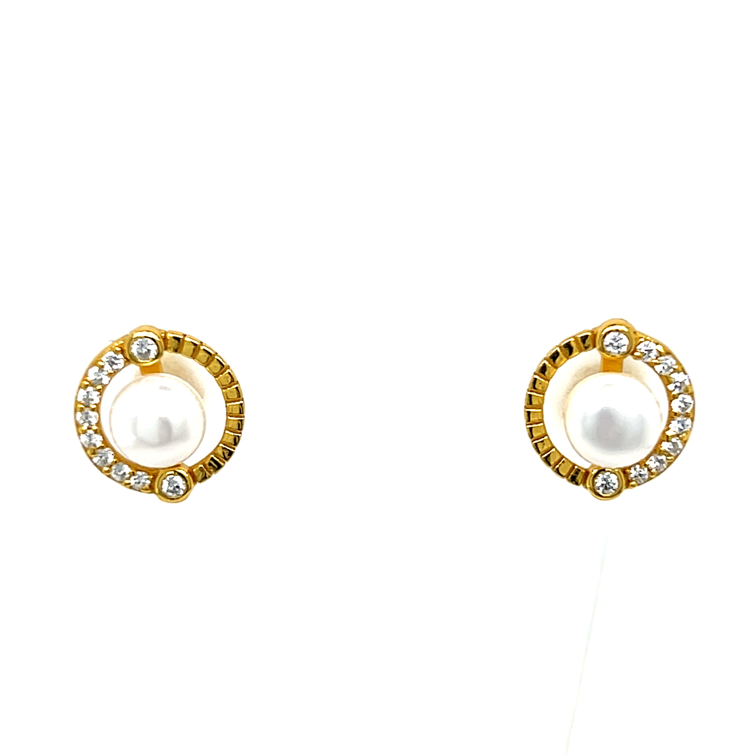 Sterling Silver Yellow Rhodium Pearl in Circle with Cubic Zirconia Halo Pendant and Earring Set