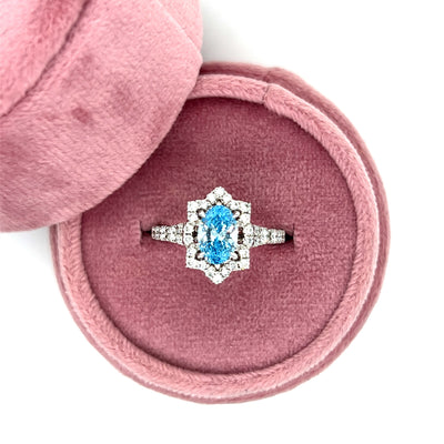 18K White Gold 1.86 Carat Total Weight (1.01CT Color Fancy Vivid Blue, Clarity VS2 Oval Center) Lab Grown Diamond Fancy Ring KR20795OV100 # NC, [IGI 649443367]