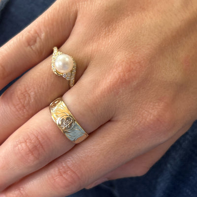 14K Yellow Gold Pearl Ring with Flowing Diamond Accents