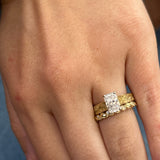 14K Yellow Gold 0.07 (10) Round Diamond Twisted Band Ring