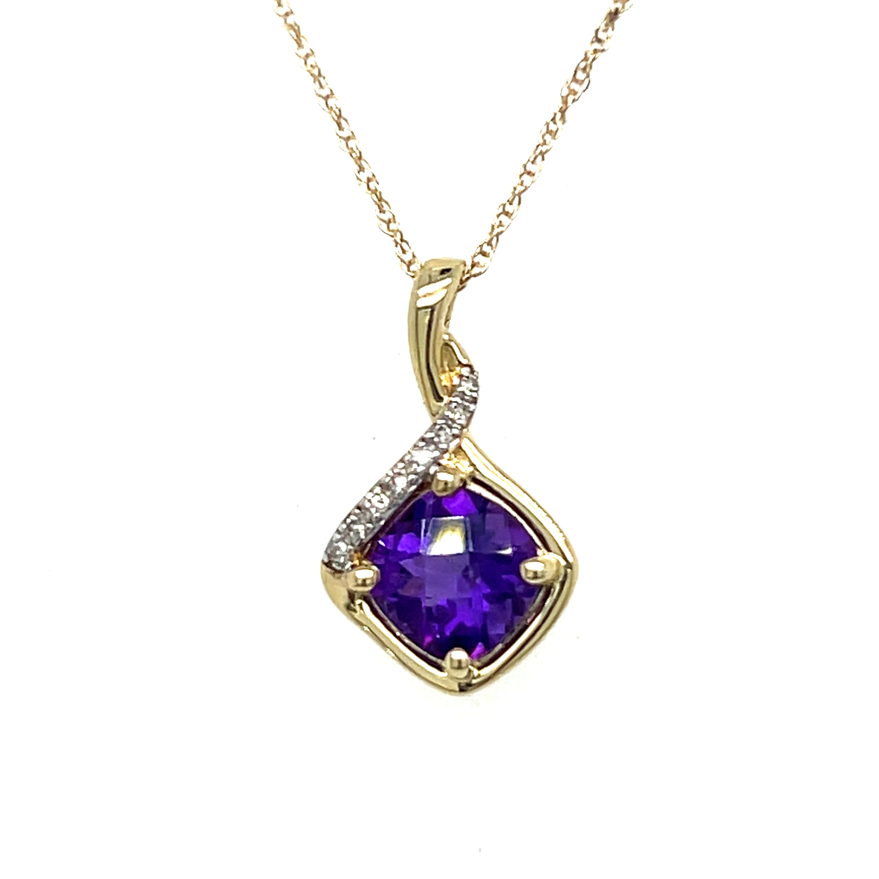 10K Yellow Gold 0.8CT Amethyst and 0.02 Carat Total Weight Diamond Pendant