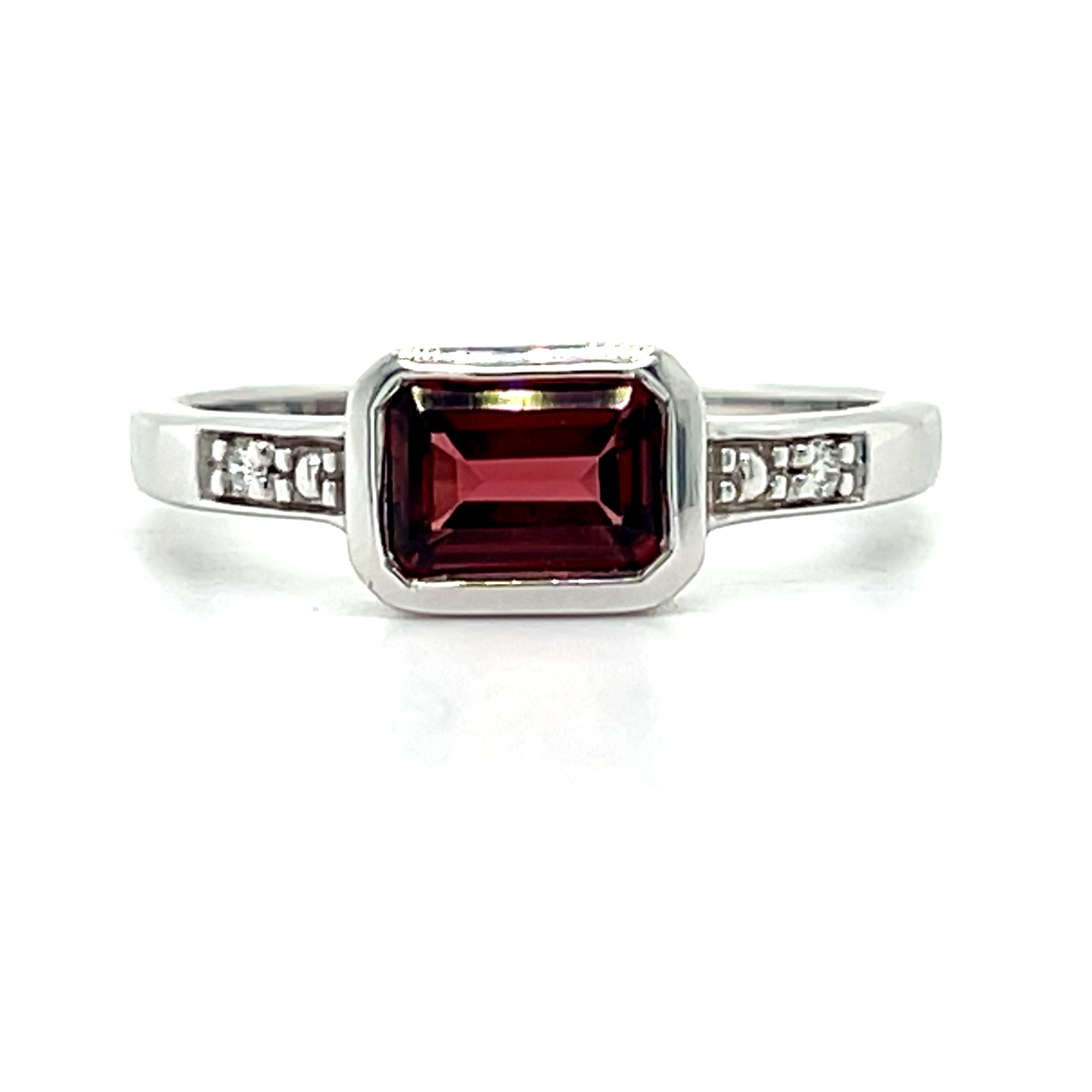 Sterling Silver 1.15CT Garnet and 0.015 Carat Total Weight Lab Grown Diamond Ring