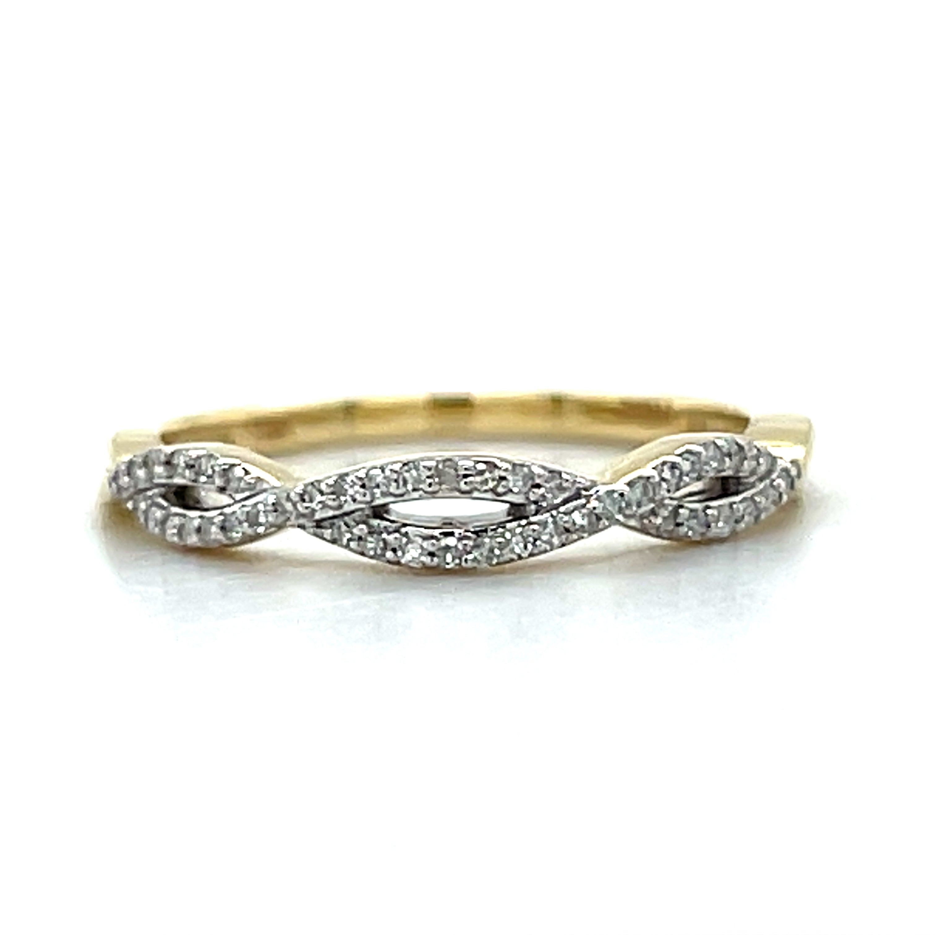 10K Yellow Gold 0.12 Carat Total Weight Twisted Diamond Band