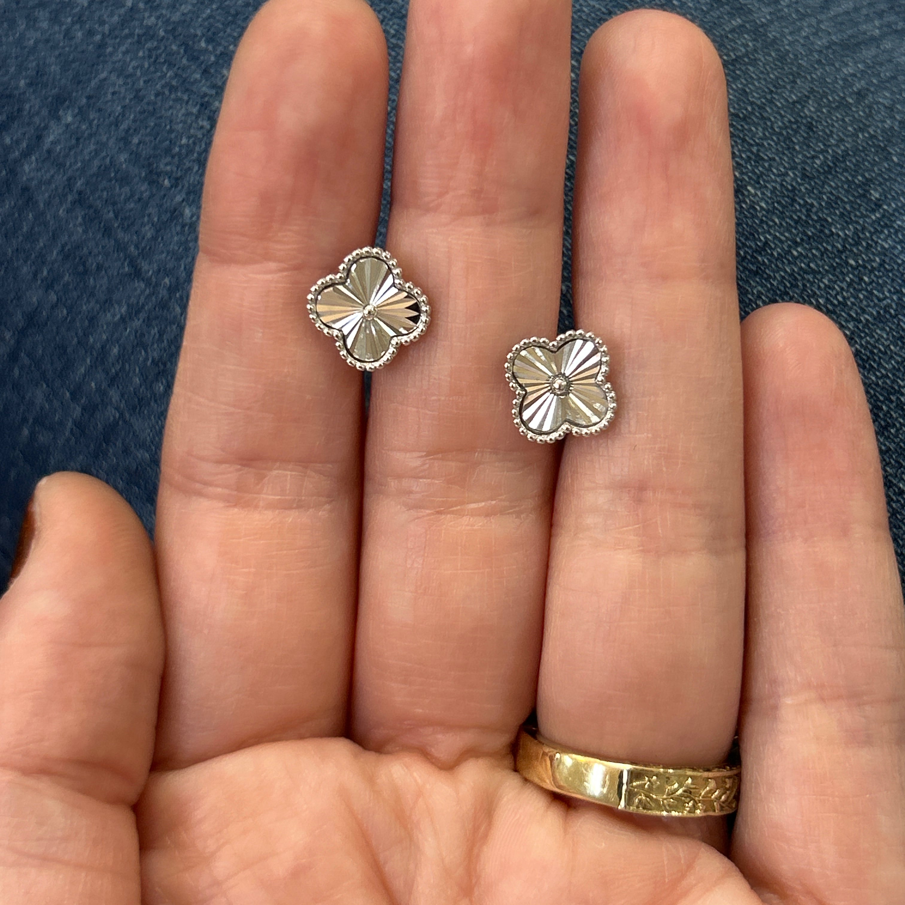 Sterling Silver 10mm Fluted Flower with Beaded Outline Stud Earrings