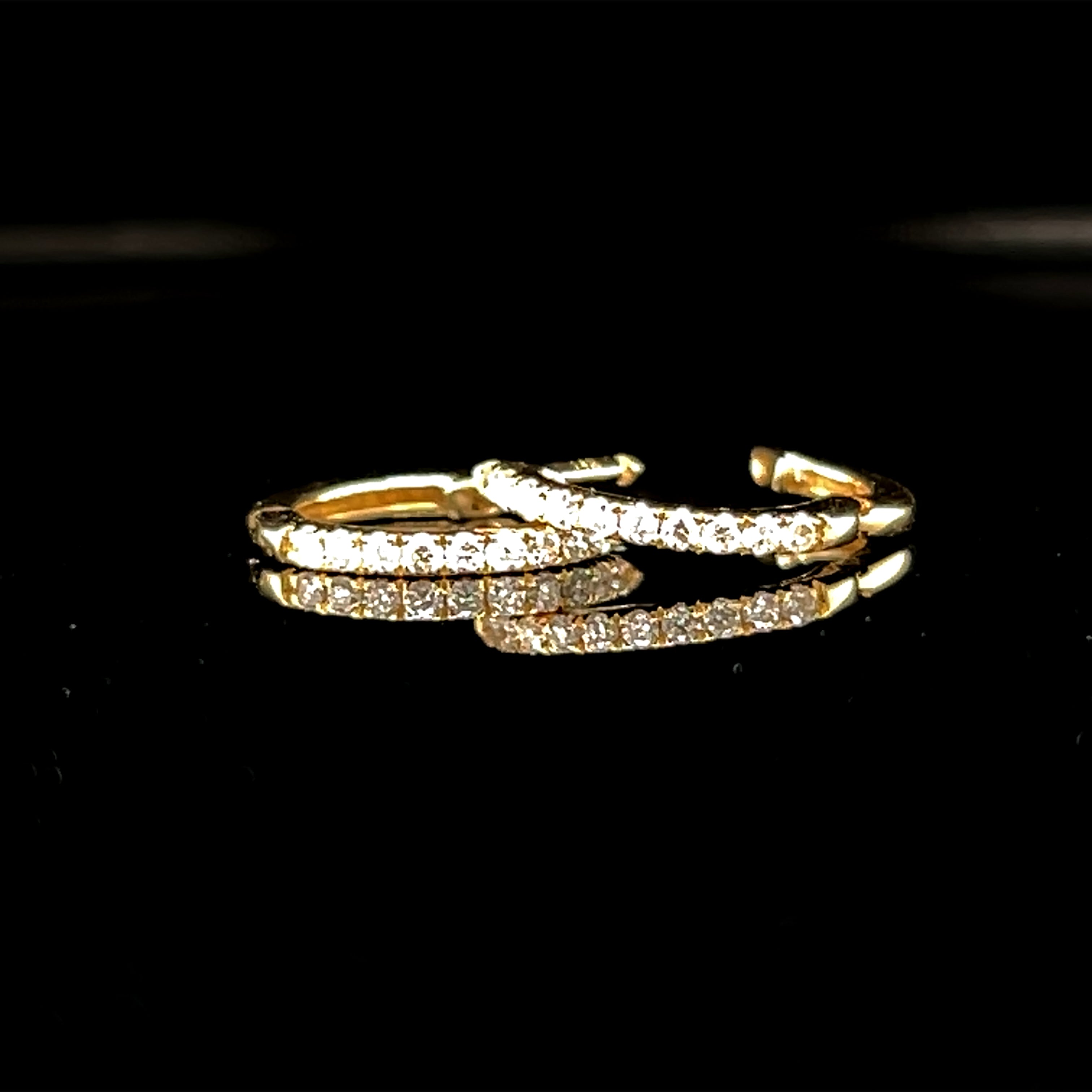 14K Yellow Gold 0.10 Carat Total Weight Round Diamond Huggies Hoop Earrings - 11x1.3mm