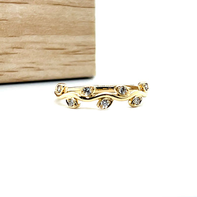 14K Yellow Gold 0.14 Carat Total Weight Diamond Wedding/Anniversary/ Stackable Leaf Band