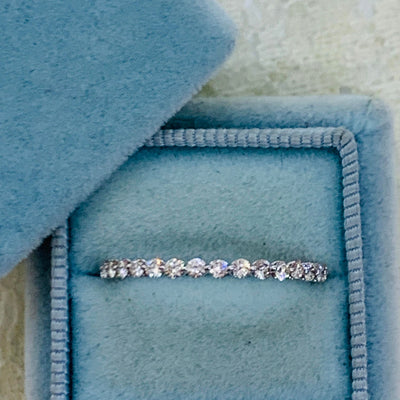 Diamond Wedding Bands  -  Women'