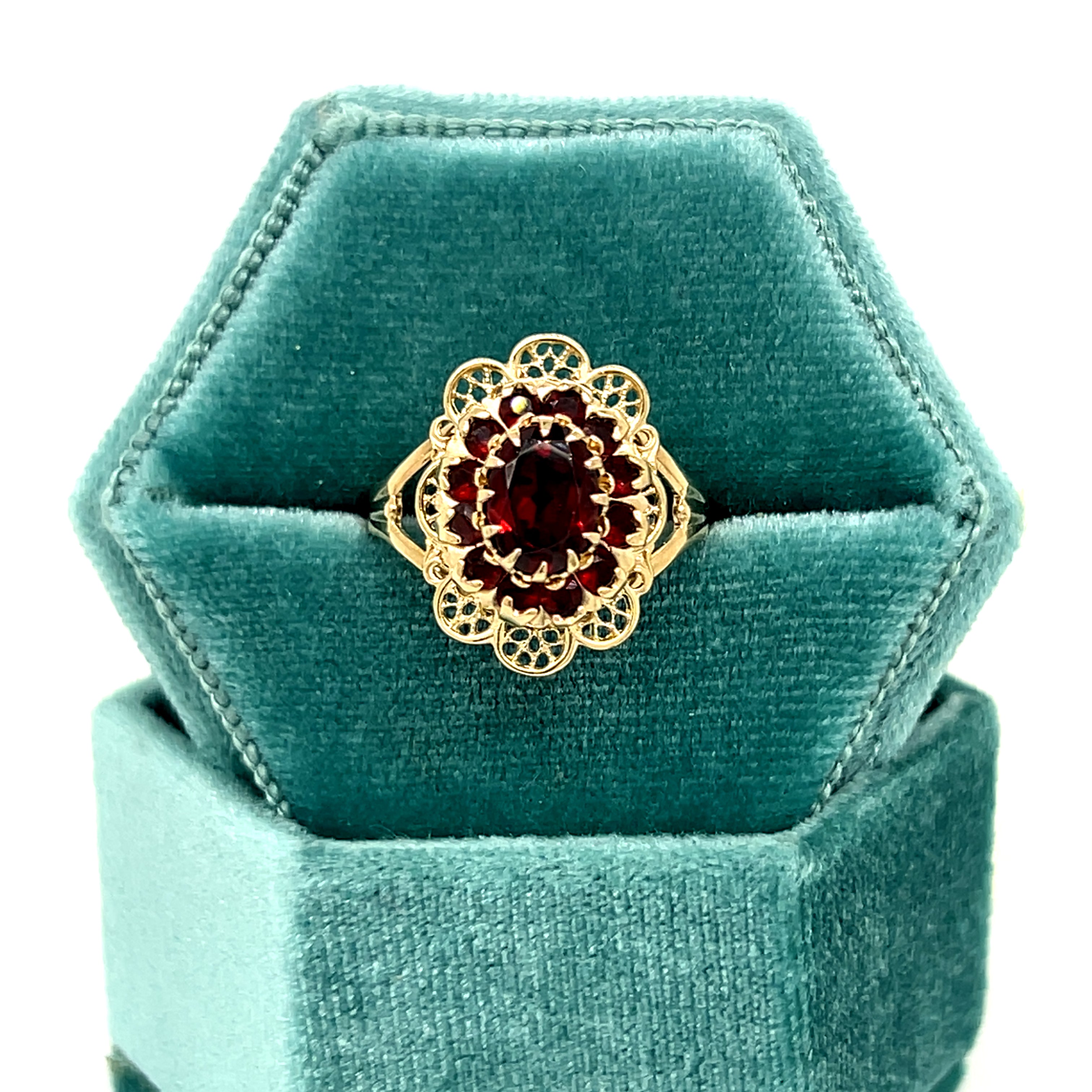 "Analee" 10K Yellow Gold 8x6mm Oval Garnet Floral Filigree Ring Estate