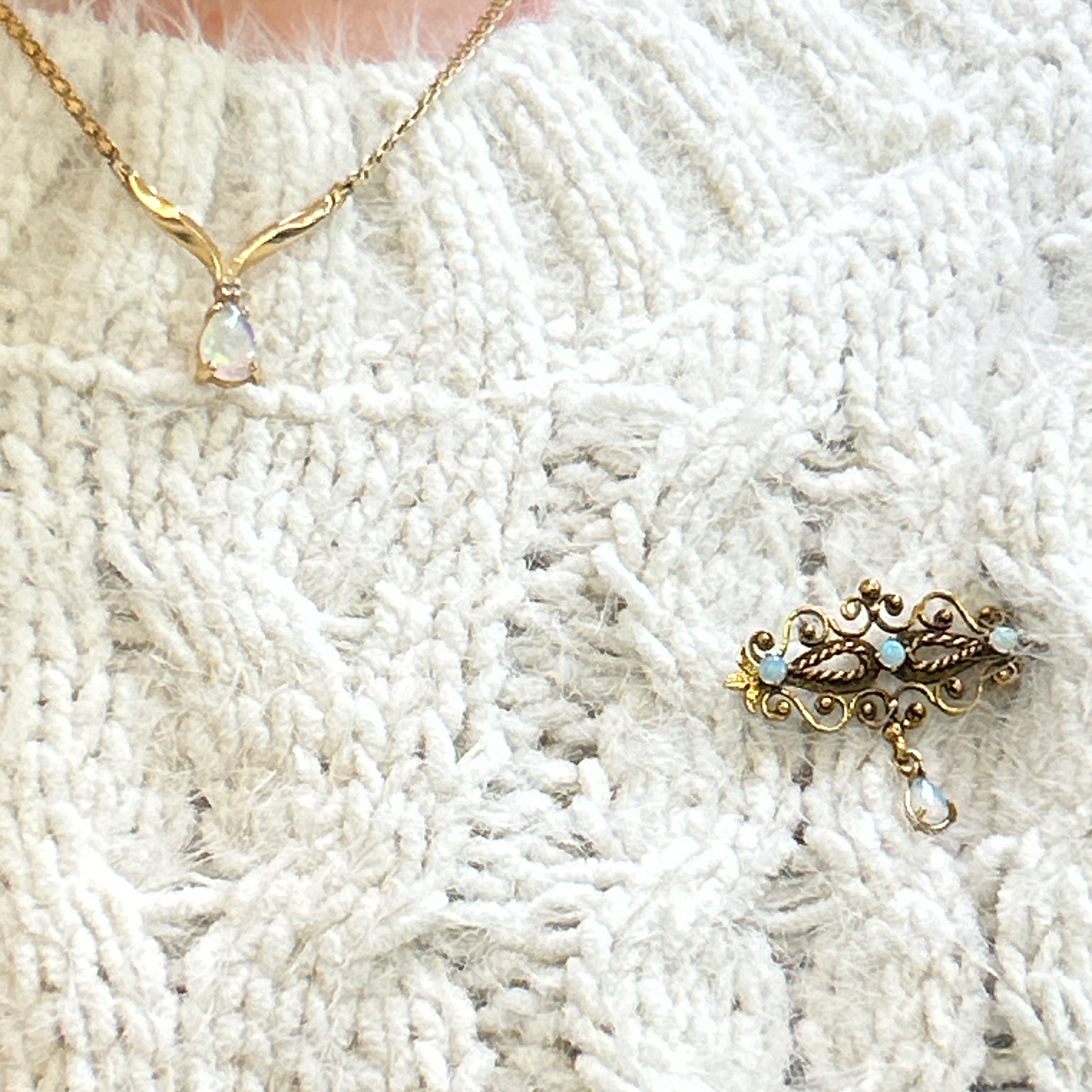 "Arwen" 14K Yellow Gold Vintage Opal Brooch Estate