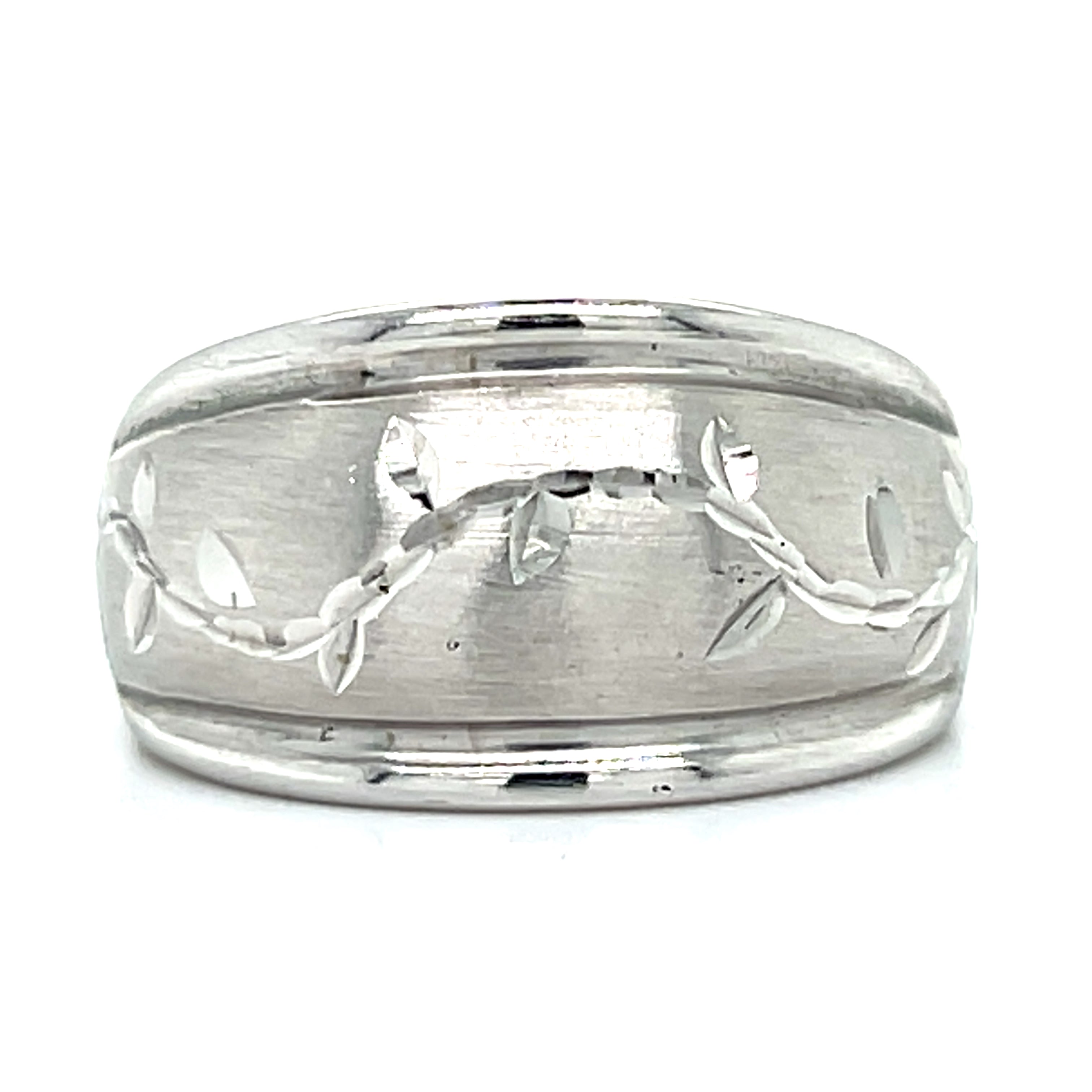 "Burke" 10K White Nature-Inspired Vine Motif Band Estate