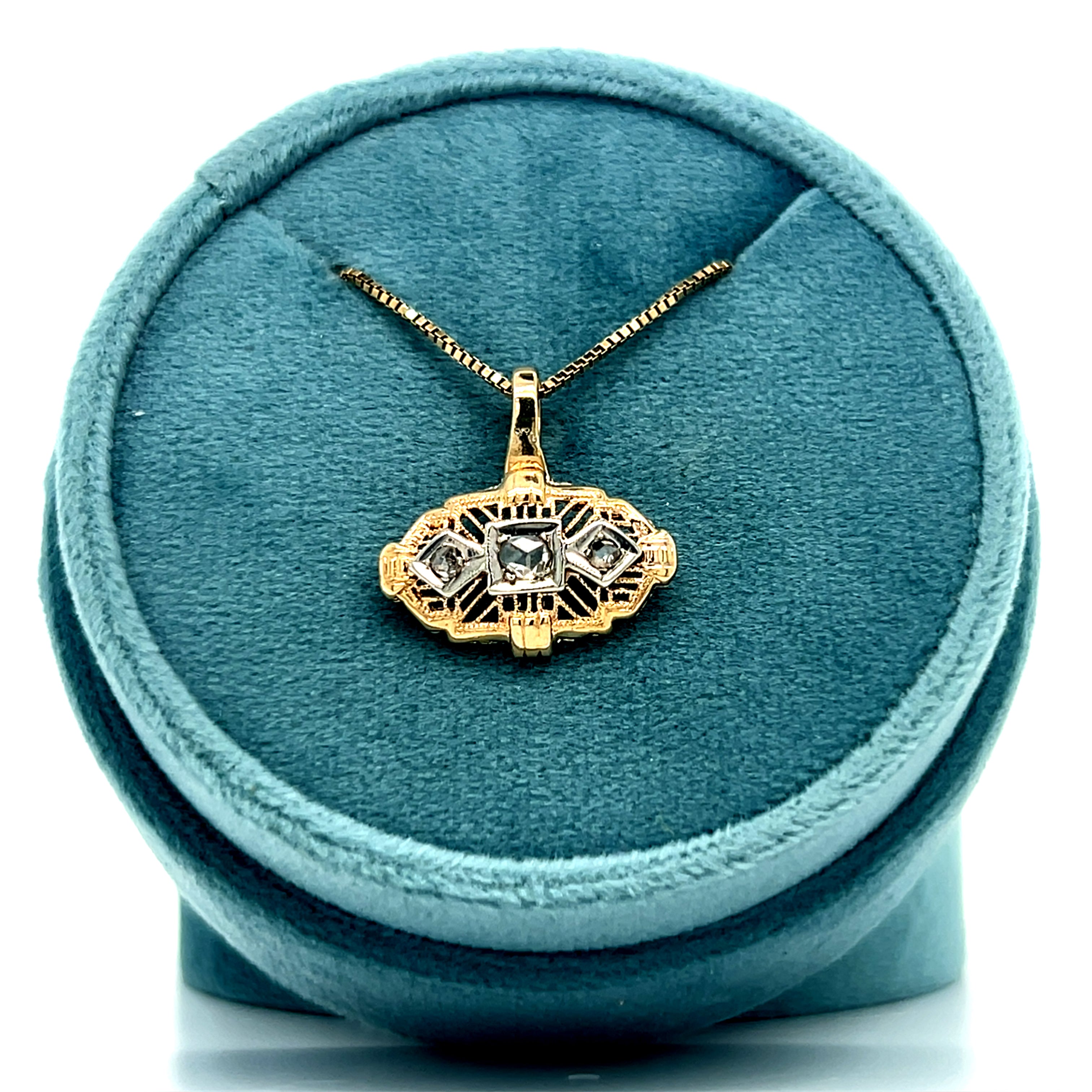 Classic Chassis" 14K Yellow Gold 3-Stone Rose Cut Diamond Pendant Necklace on 14K Yellow Gold 0.80mm Box Chain 16" Estate Vintage Collection 25LOOCTY