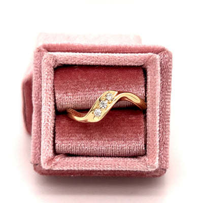 "Dayna" 14K Yellow Gold 0.10CTW 3-Diamond Curved Wedding Band Estate