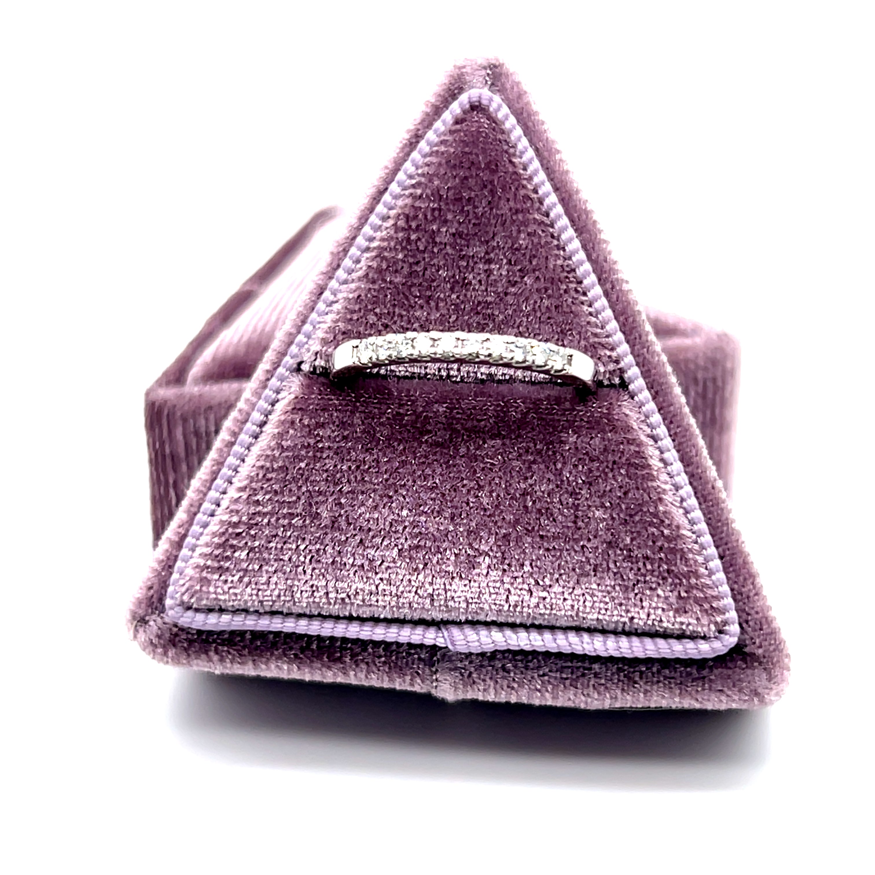 "Fable" 14K White Gold 0.10CTW Diamond Band Estate