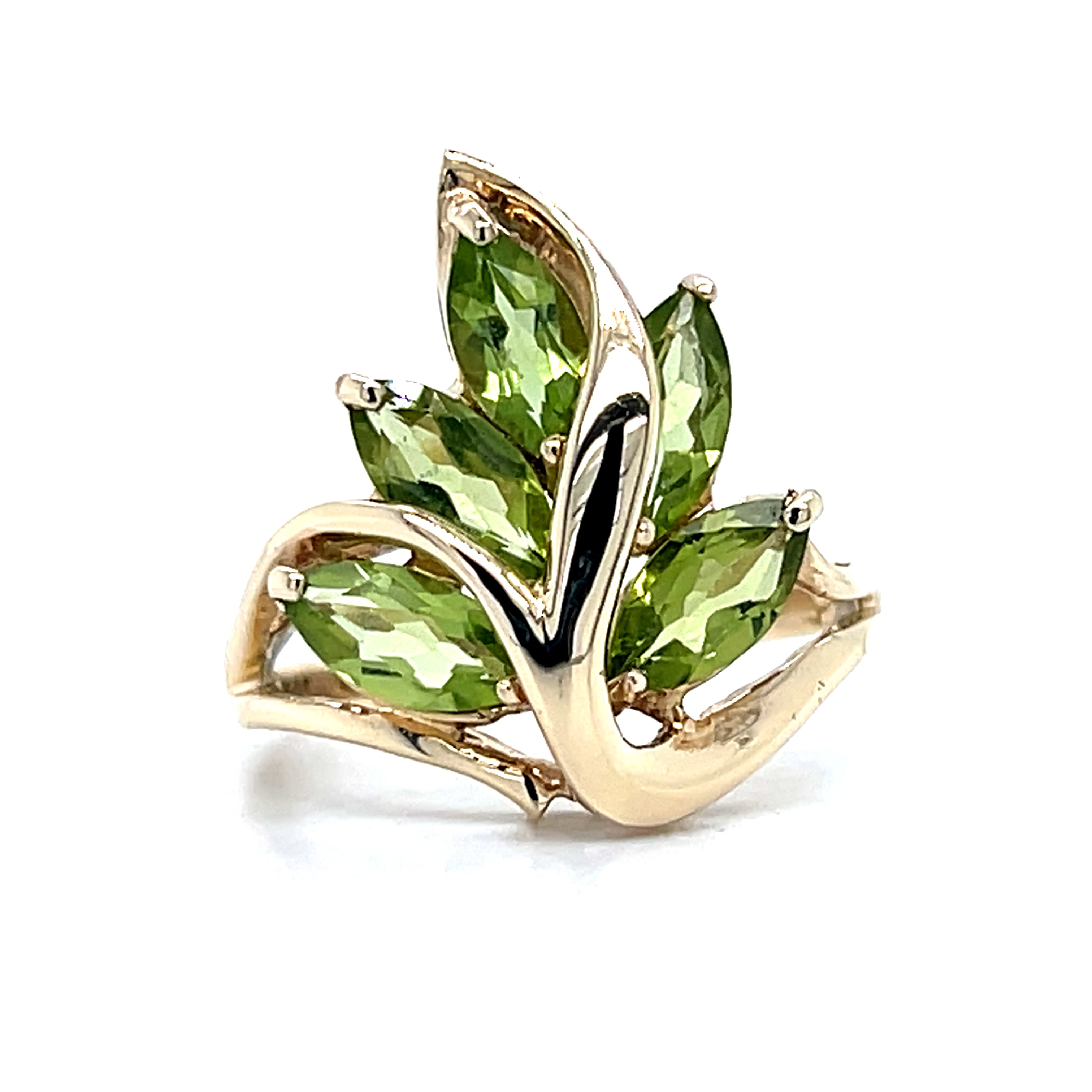 "Laurel" 10K Yellow Gold Vintage Peridot Botanical Motif Ring Estate