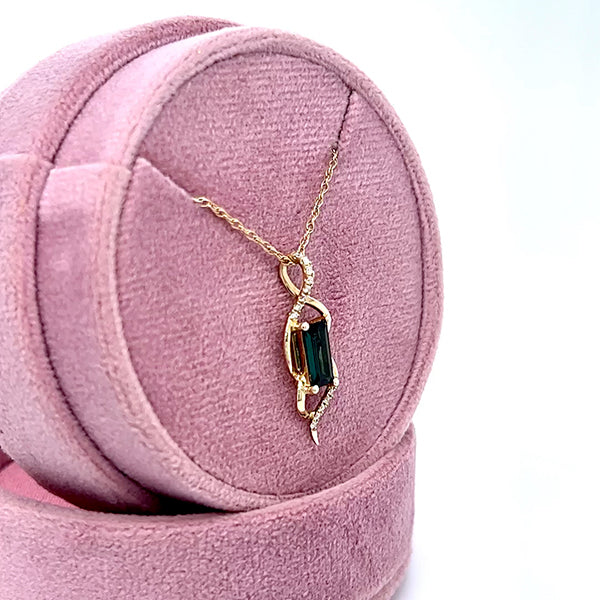 14K Yellow Gold 4x8mm .78CT Green Tourmaline and .056CT (14) Diamond Pendant Necklace