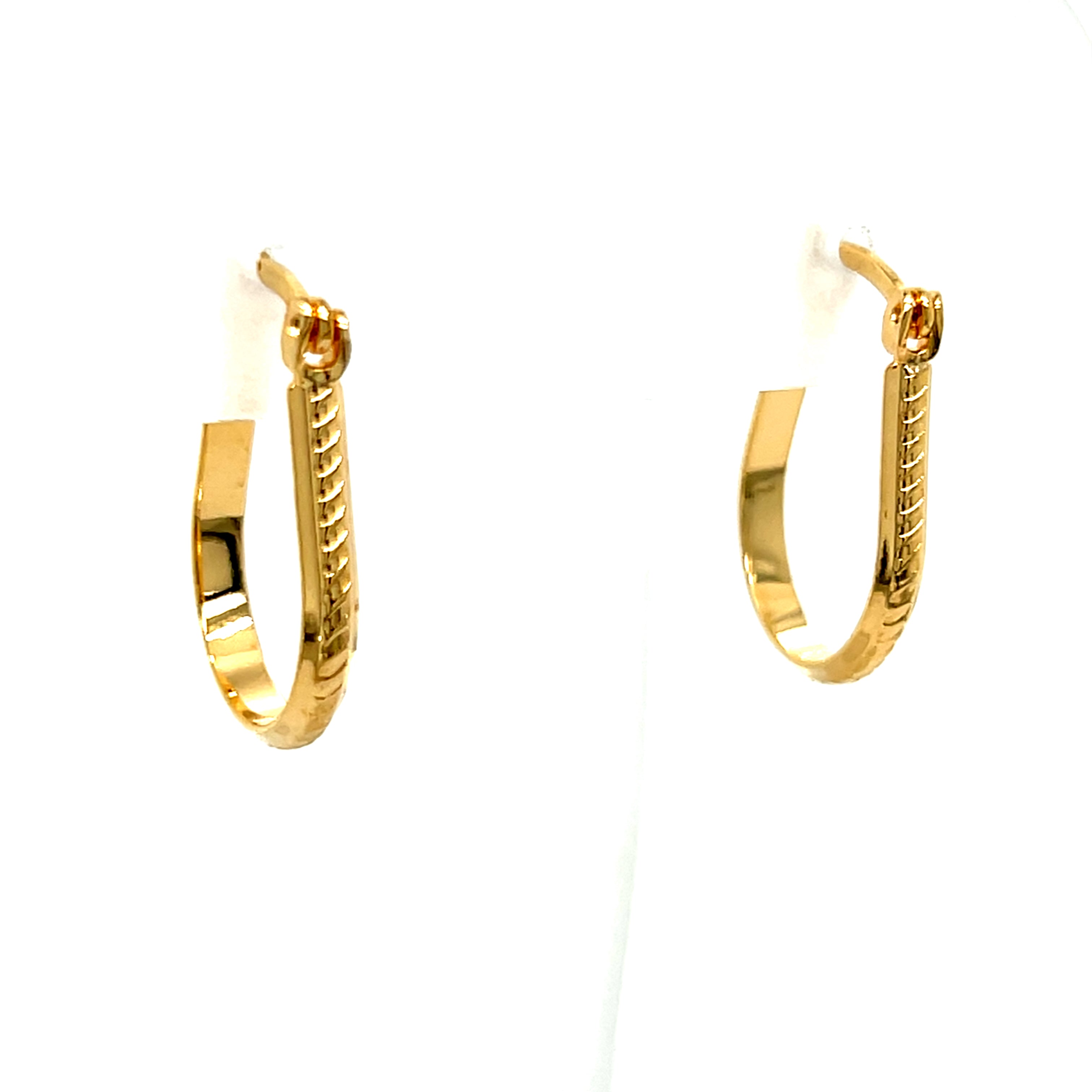 18K Gold-Filled (20mm H x 15mm W) Small Oval Hoop Earrings w/ Center Raised Notches