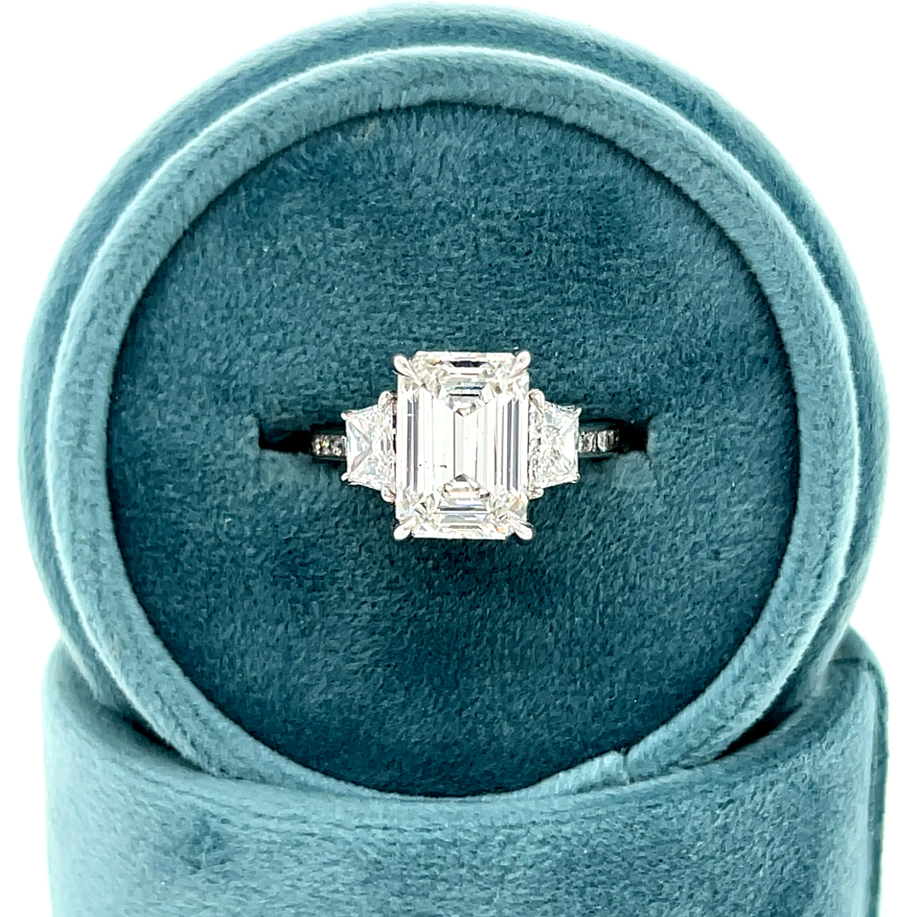 White Gold Lab Grown Emerald-Cut Center Stone with Trapezoid Side Stone Bridal/Engagement/Wedding/